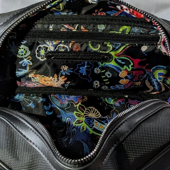 Robert Graham Travel Toiletry Bag with Two Bonus Travel Bottles NEW!